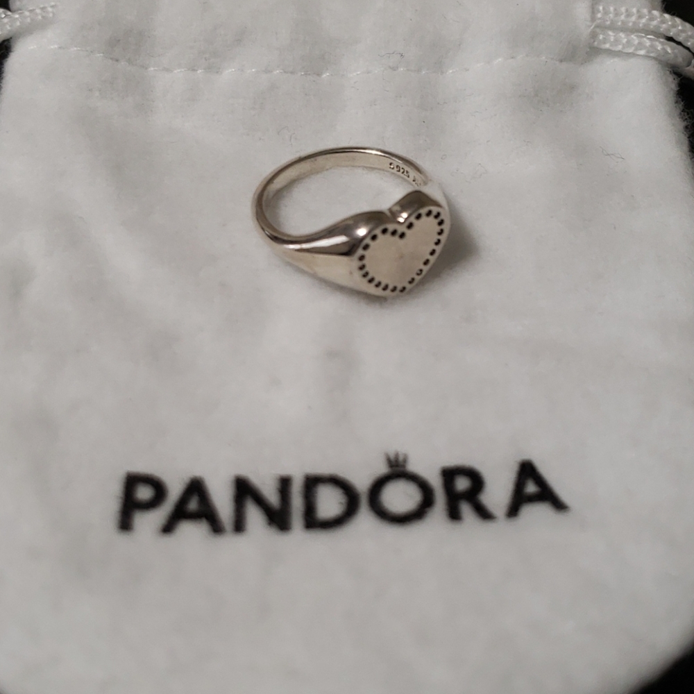 Pandora Ring